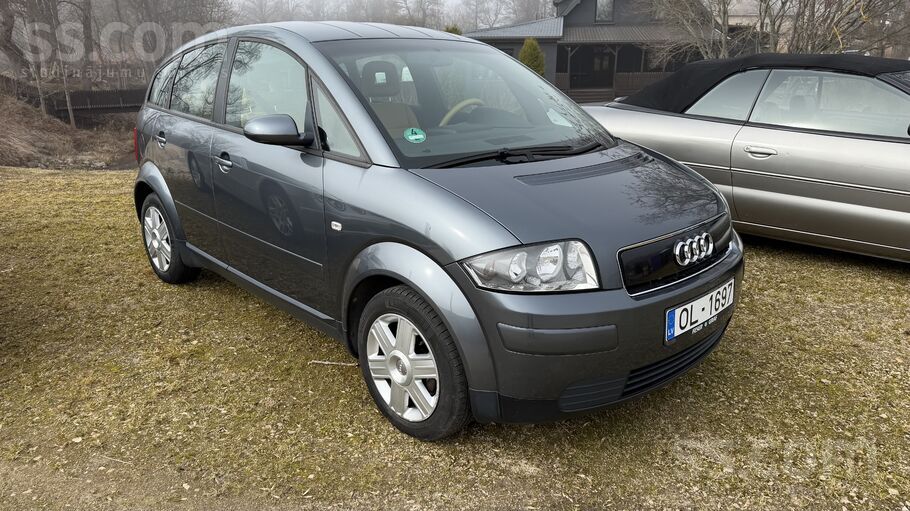 Audi Pārdod Audi A2. Dzinējs 1.4 benzīns (55 kW) ļoti l