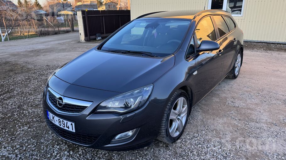 Opel Labā teh. stāvoklī. Pārdodu vai mainu pret lētāku 