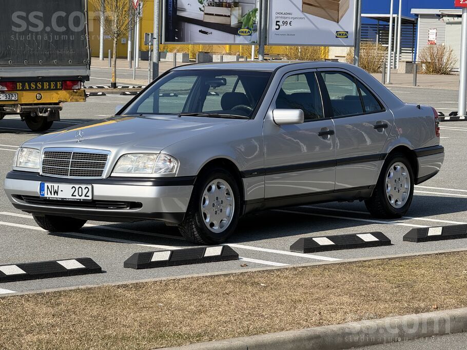 Mercedes Pārdodu youngtimer/ entuziasta vērtīgu auto ar VS 