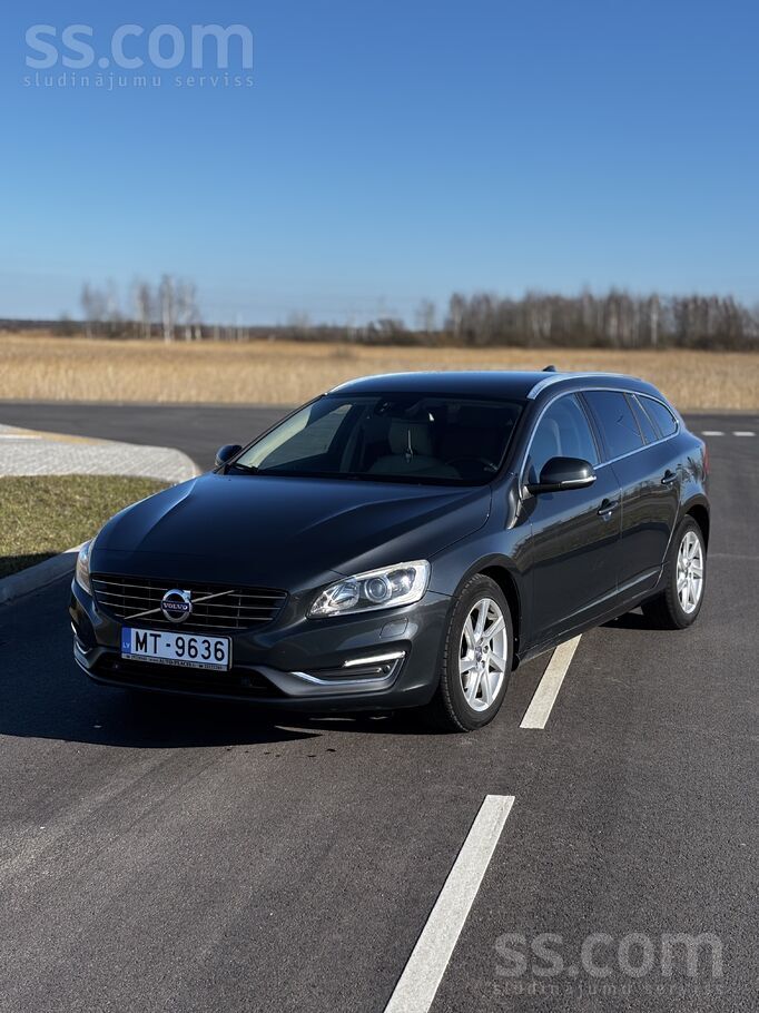Volvo Pārdošanā Volvo v60 2014. Gada. 2.0d 133kw ar 8 pa