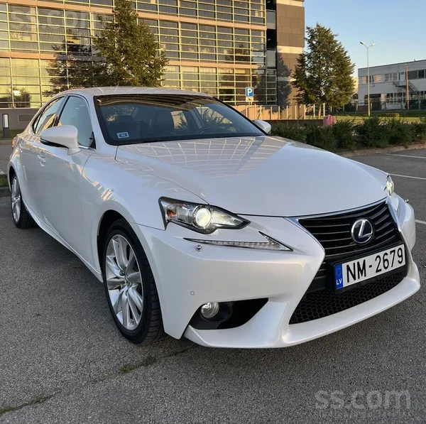Lexus IS 300h. TA 31.03.2026. Pilna apkope Lexus Wess. 