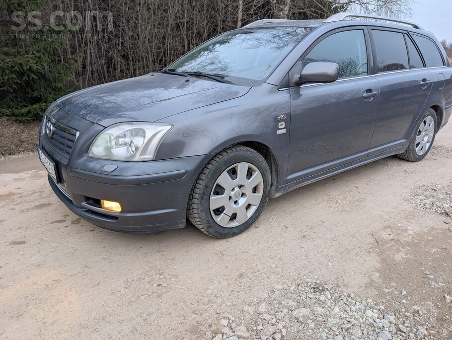 Toyota Pārdod ekonomisku auto 4.5-5l/100km, auto darba kā