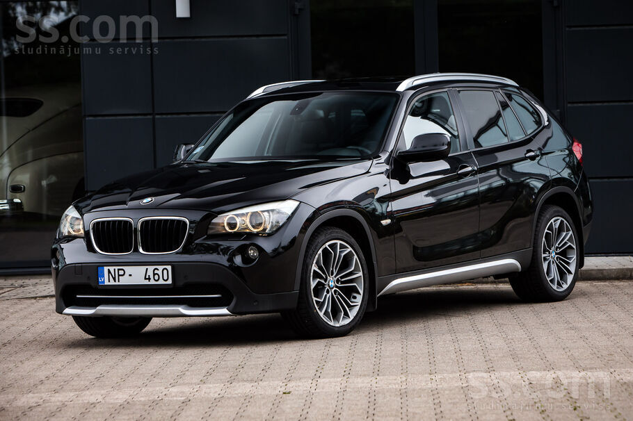 BMW Pārdod labi uzturētu un aorīkotu BMW X1 ar xDrive.