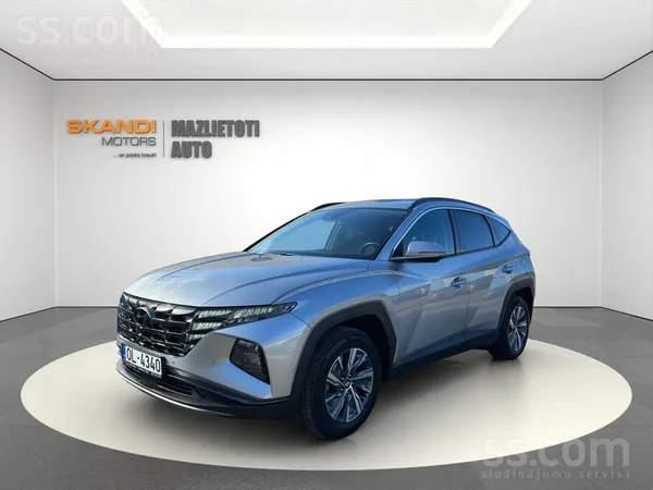 Hyundai Huyundai Tucson, Premium komplektācija ar 1.6 Benz