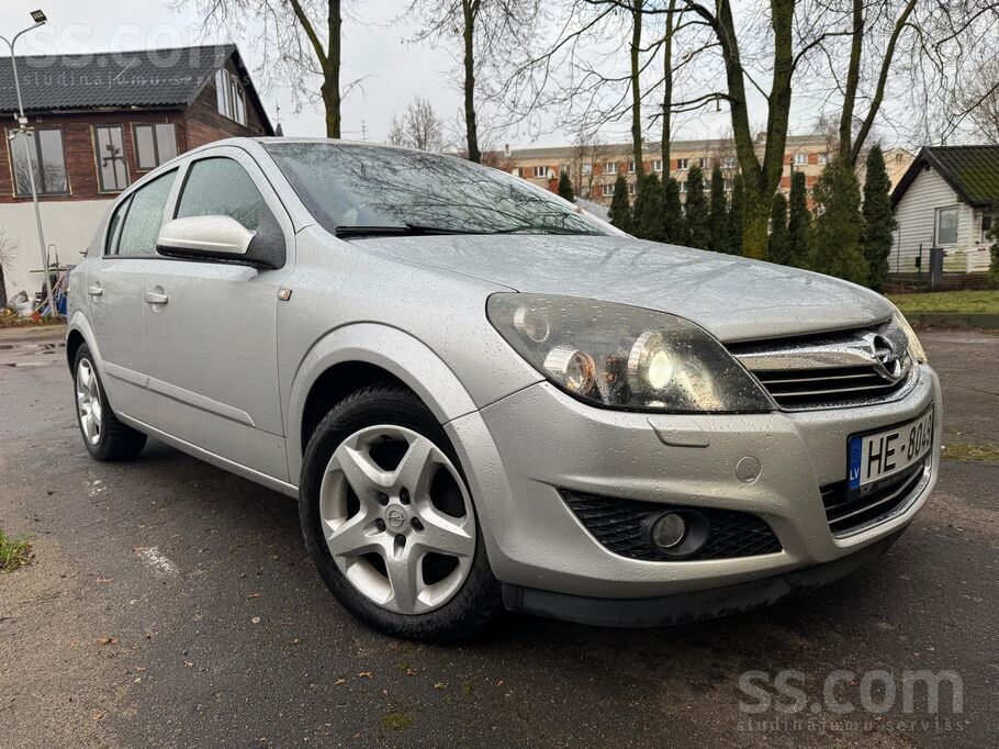 Opel Auto iegādāts no Opel dīlera Vācijā (Demo Auto). L