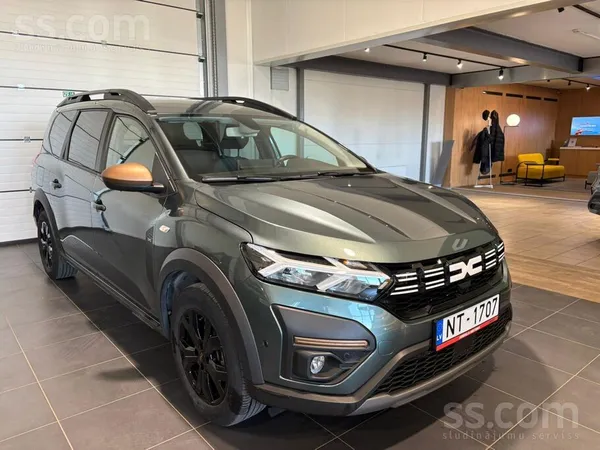 Dacia Pārdodam mazlietotu Dacia Jogger 5 vietas, liels b
