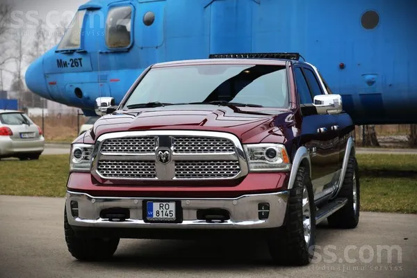 Dodge 3.0d/179kW, automāts, Laramie. 