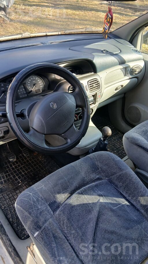 Renault Pārdodu savu darba zirgu. Aoskate beidzas 15.04.20