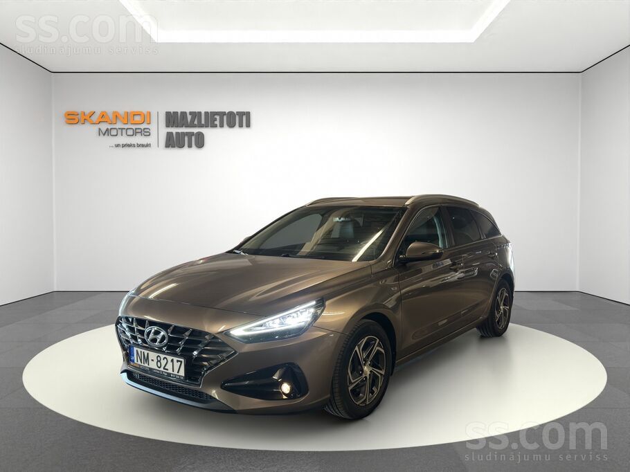 Hyundai I30, Comfort Plus komplektācija ar 1.5 Benzīna dzinēju un Automātisk