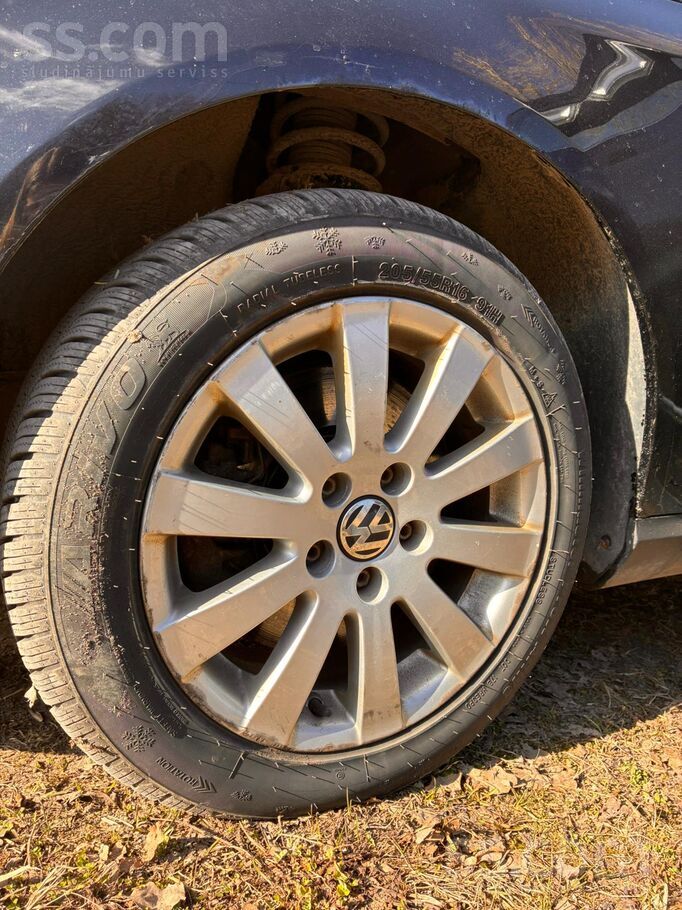 Volkswagen Pārdod sakarā ar jauna auto iegādi. Virsū jaunas R