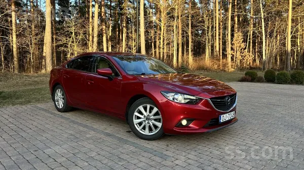 Privātpersona pardod Mazda6 2.5 benzins 141 kw un automātiska ātrumkārba. Ja