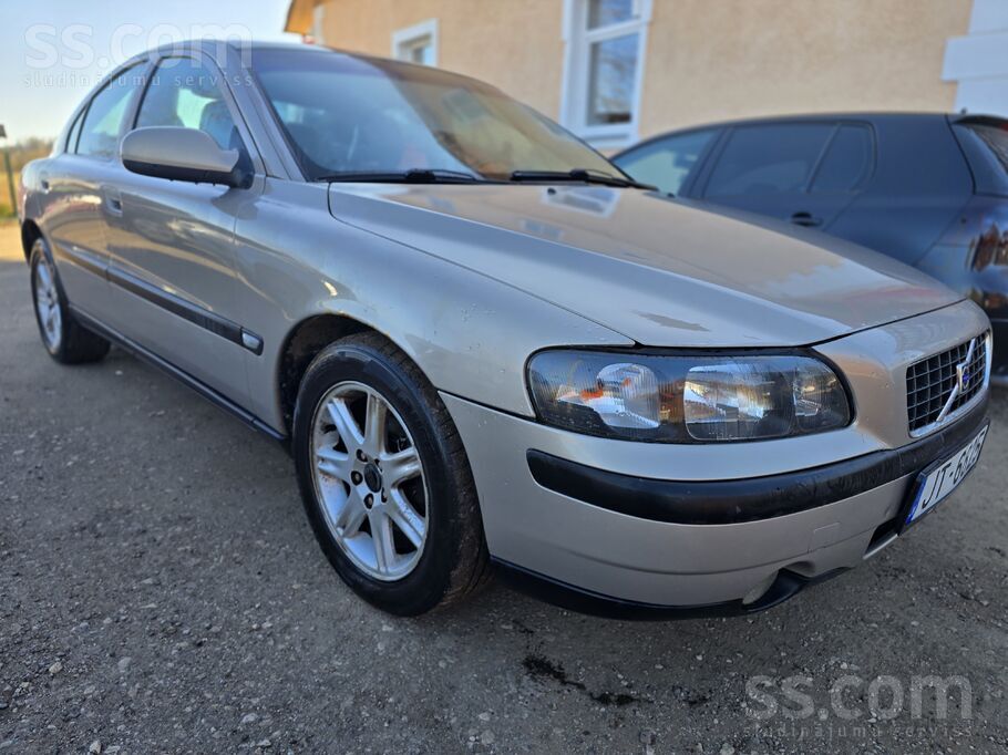 Volvo Pārdodas vēl ļoti dzīvs volvo. Labākais d5 motors