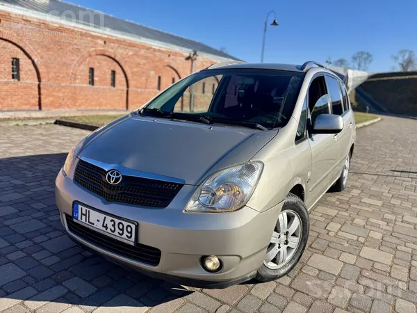 Toyota Авто в хорошем техническом состоянии. 