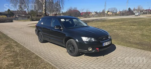 Pārdodu Subaru Outback 2007.gada. 
2.5 benzīns/gāze 121kw
Vizuāli un tehni