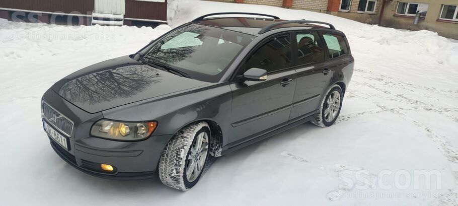 Volvo Volvo V50 2.4D D5 Automāts.