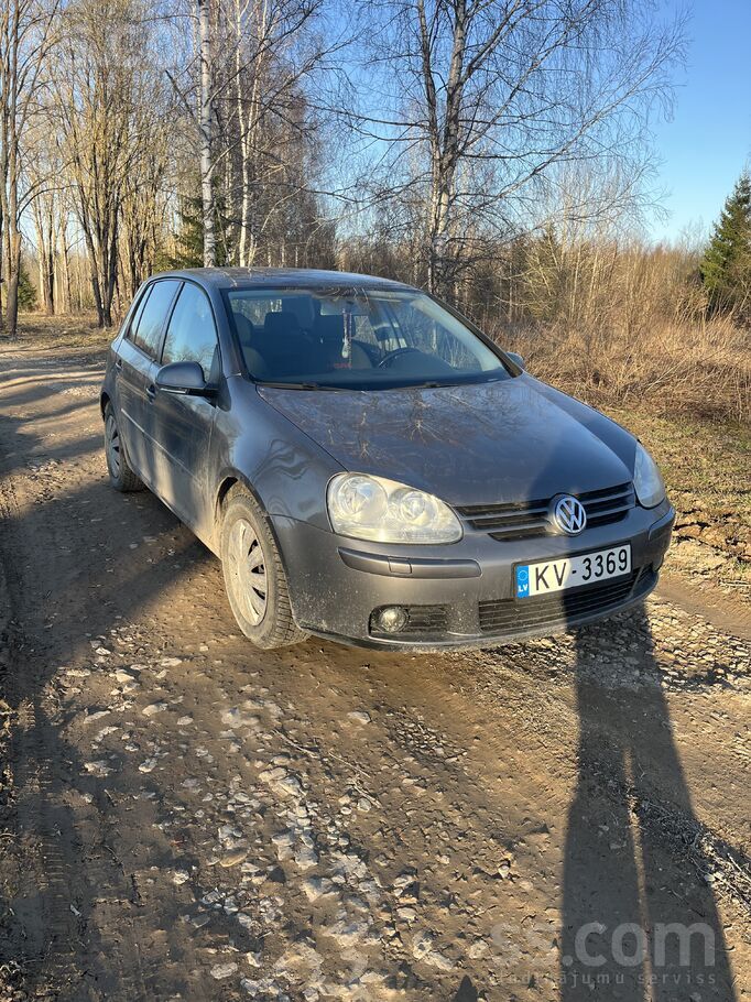 Volkswagen Pardod vai maina pret citu auto. Īpašumā 3 gadus m