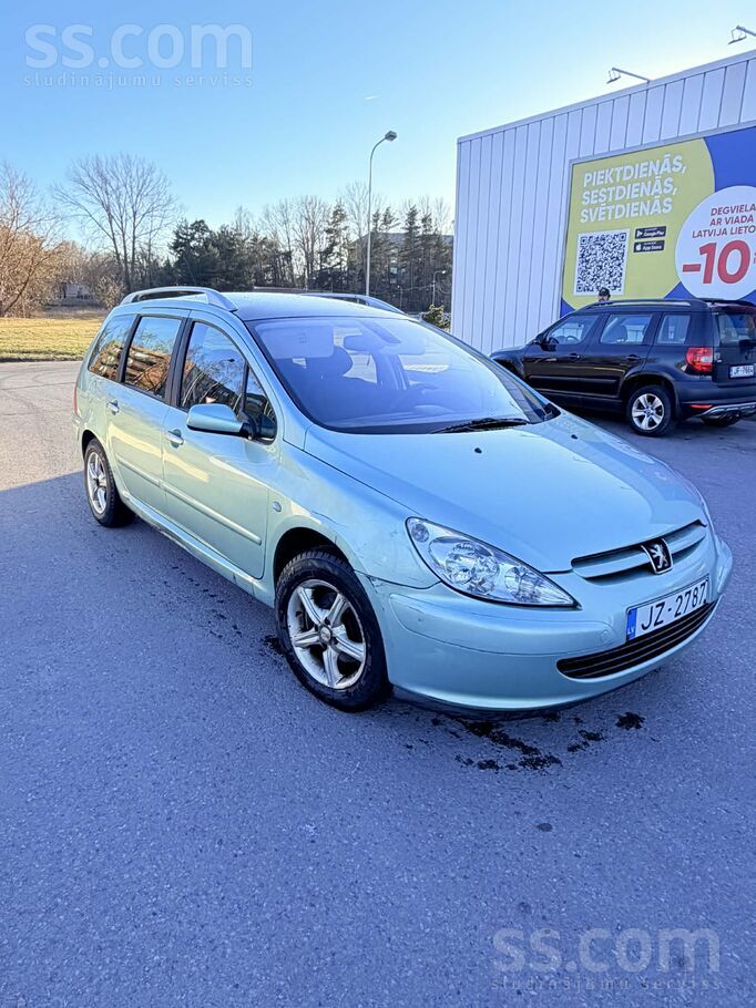 Peugeot Peugeot 307 laba stavokli jaunas riepas TA līdz 01