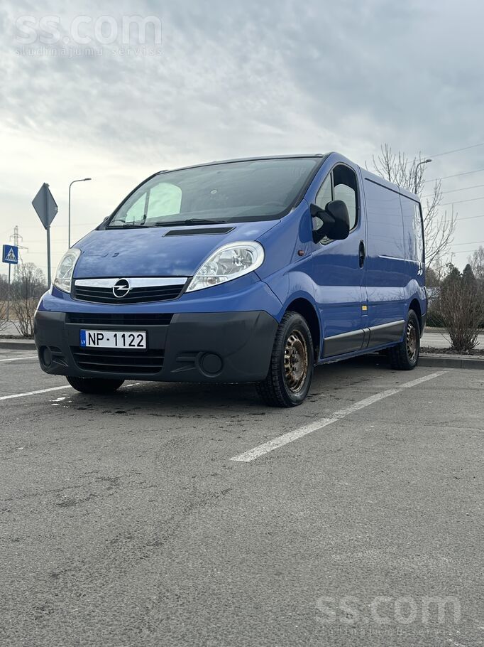 Tirgojas Opel vivaro.
- Auto 2007. gada.
- Nobraukums: 239 426km
No