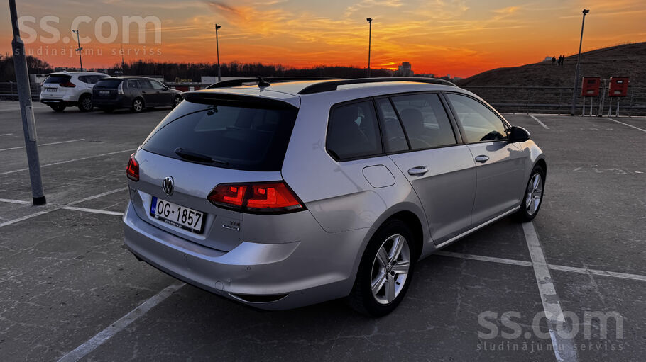 Volkswagen Pārdodu savu Golf 7. Nobraukums 300 888 km. Auto i