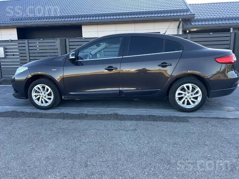 Pārdodas Renault Fluence 1.5 dīzelis 81kw ar mehānisko pānesumkārbu. 
Nesen