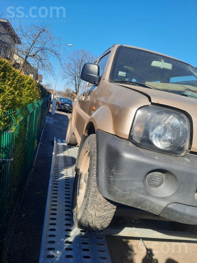 Suzuki Pārdod, dzinējs 1.3, benzīns, 200t km. nobraukts, 