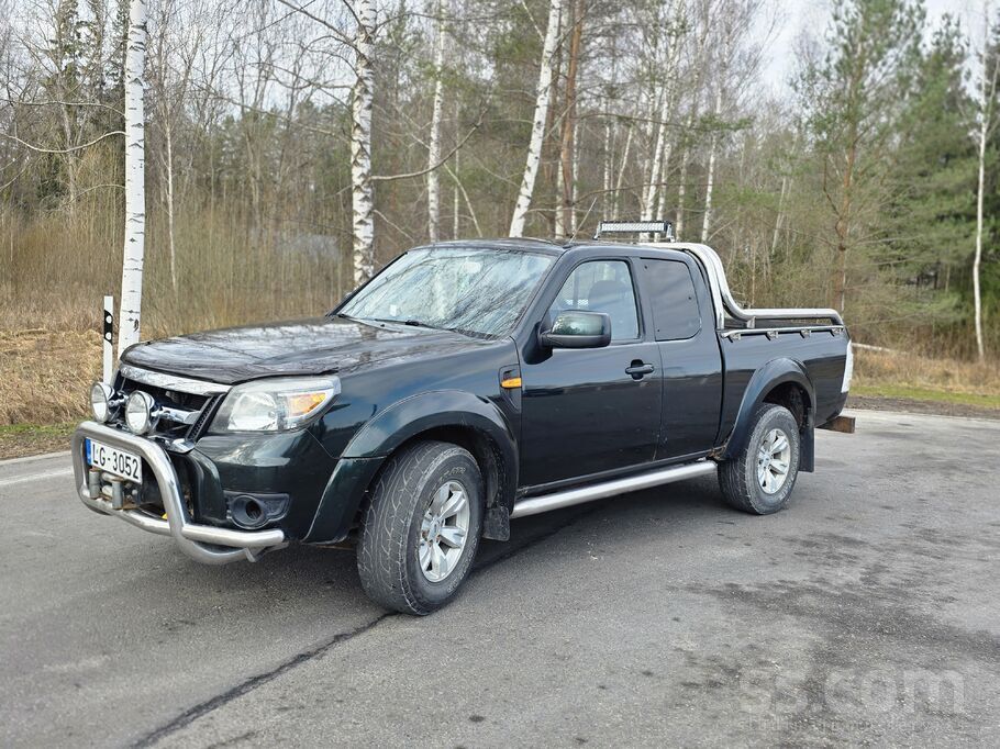 Ford Pārdod uzticamu un izturīgu Ford Ranger pikapu lab