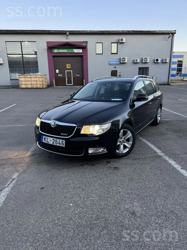 Skoda Продается Skoda Superb Greenline 1.6 Tdi, 2012 год