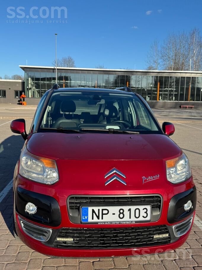 Citroen Pārdod Citroen C3 Picaso 1.4 Benzīns 70kw / 93zs ,