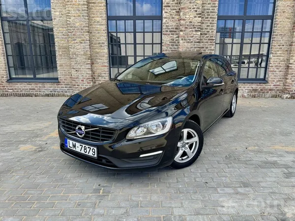 Facelift Volvo V60 ar 2.0d dzinēju un 6-pakāpju manuālo ātrumkārbu. 
Kopts
