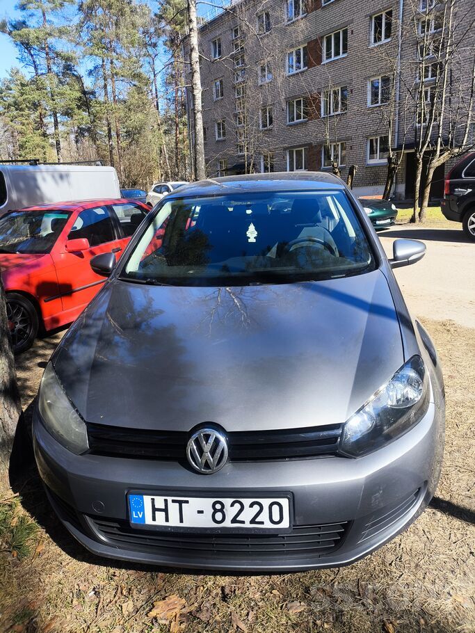 Volkswagen Продаю надёжный экономичный автомобиль. В хорошем 