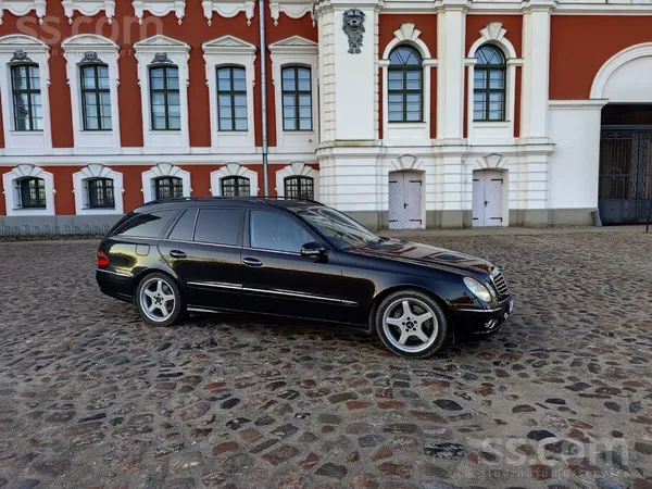 Mercedes Auto vizula tehniskā kārtībā, tikko izieta skate i