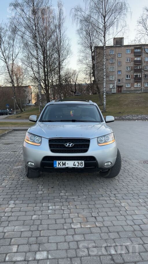 Mašīnai labs motors un tehniskais stāvoklis .Tehniskais iziet vienmēr no pir
