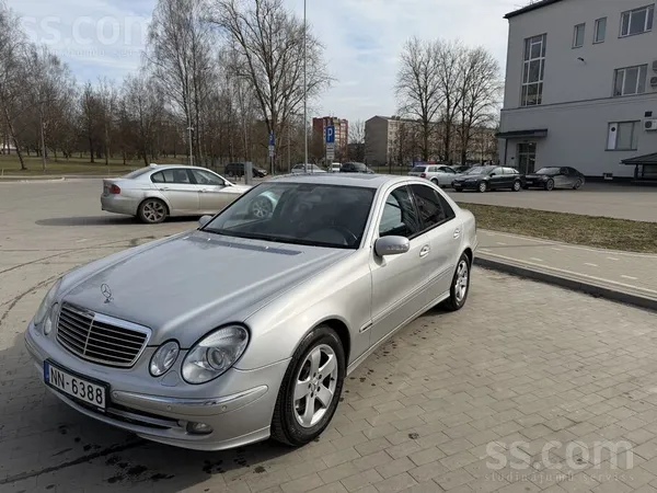 Pārdodu Mercedes-Benz W211 E280 ar 3.2 Cdi dīzeļmotoru. Cena 4400€. 

Mašī