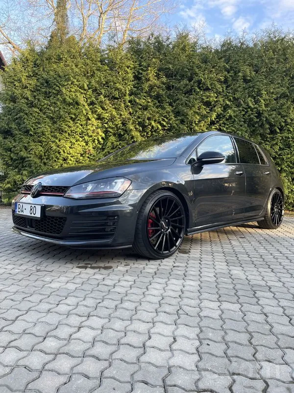 Volkswagen Pārdodu Golf 7 Gti 2.0Tsi 155kw ar 6 ātrumu manuāl