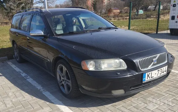 Volvo Tehniski ļoti labs V70. Tiek lietots katru dienu, 