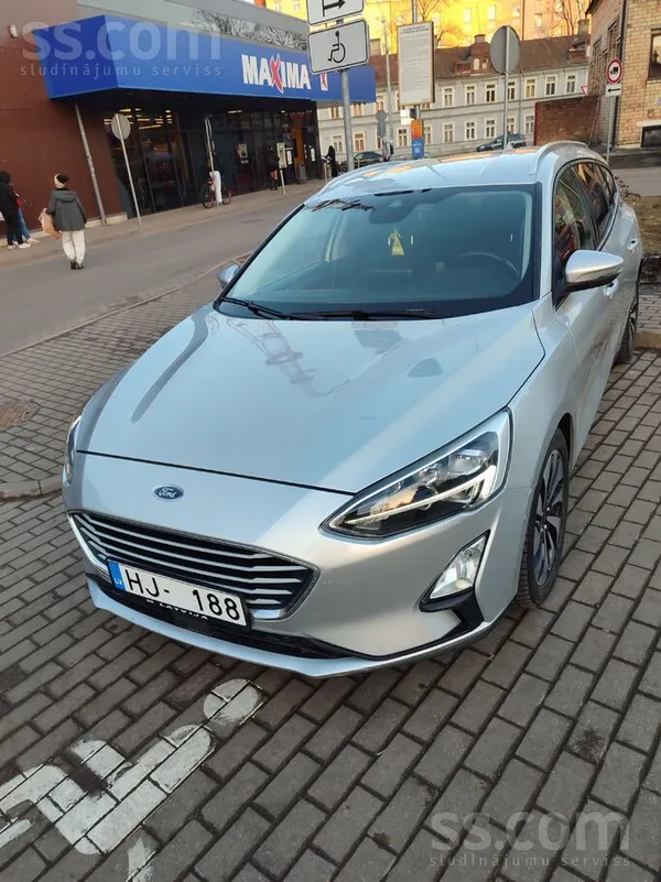 Ford Аито в хорошем состоянии. Или меняю на джип с моей