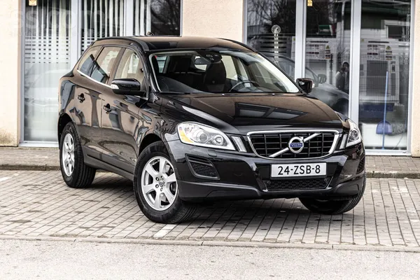 Volvo Xc60 2.0D3 120kw (Volvo piecu cilindru dzinējs) me
