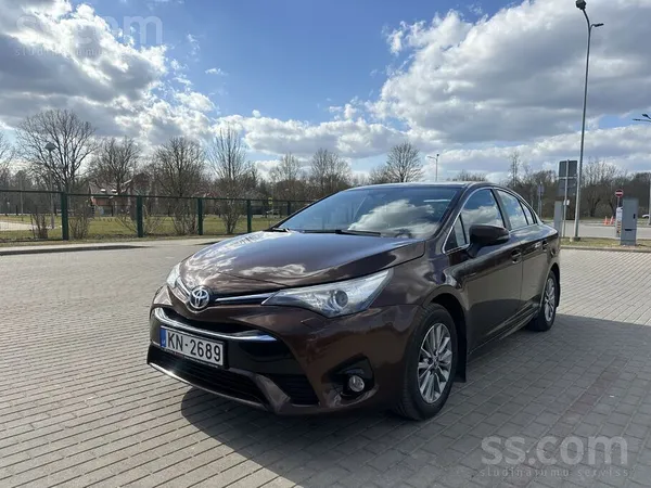 Toyota Pārdošanā Avensis 1.8 benzīna dzinēju, 6 pārnesumu