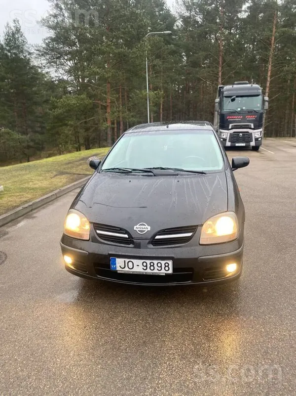 Nissan Almera Tino. 
2002 г. Не на ходу .