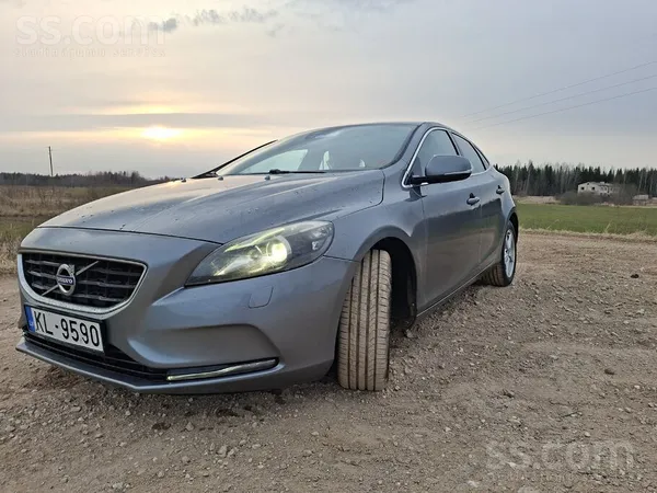 Volvo Volvo V40 2.0 dīzelis – ekonomisks un uzticams.