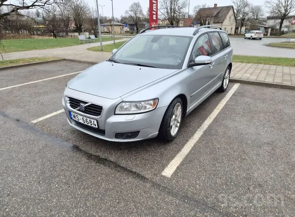 Volvo Pārdodu Volvo v50, 2.4 D5 motors 132kw, tehniskā k