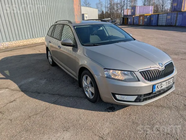 Skoda Auto tehniski un vizuāli labā stāvoklī, ir neliela