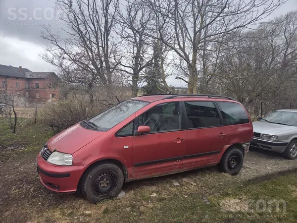 Seat Pārdodu auto rezerves daļām. 