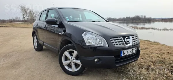 Nissan Neliels, manevrētspējīgs pilsētas auto. Patīkams d