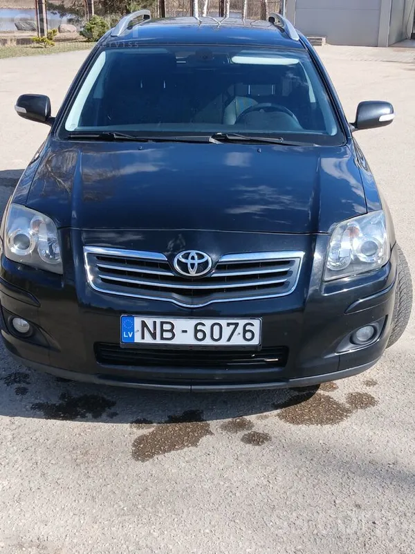 Toyota Auto viss darbojās. Ir krown pretrūsas apstrāde. V