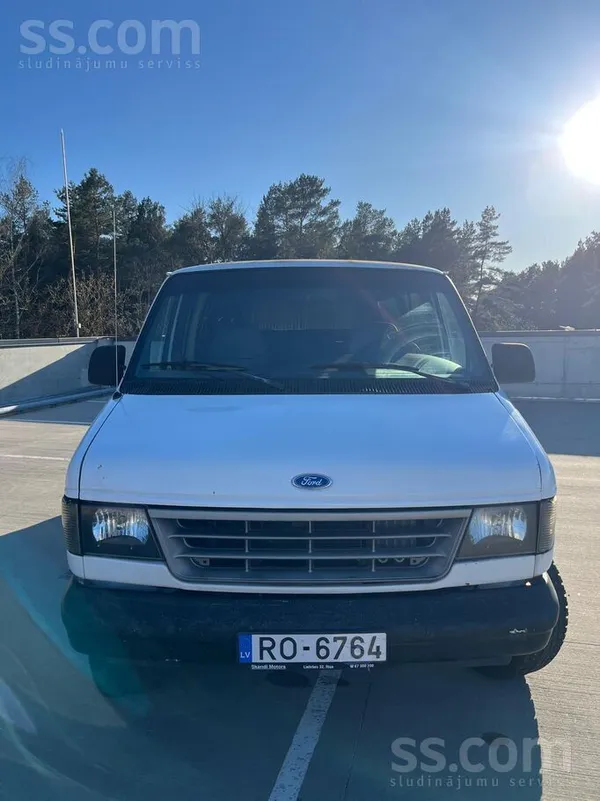 Labi saglabājies Ford Club Wagon no Somijas. Zvaniet, Mēģināsim sarunāt. Pal