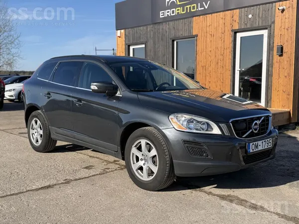 Volvo Volvo Xc60 2.0 dīzelis, 5-cilindru dzinējs. Latvij