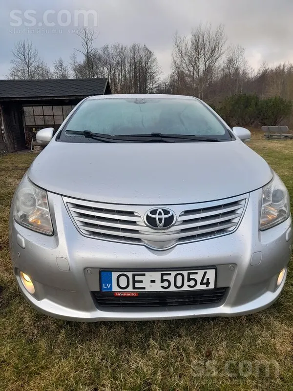 Toyota Pārdodu Toyota Avensis 2, 2Dīzelis, D-4D , labākai