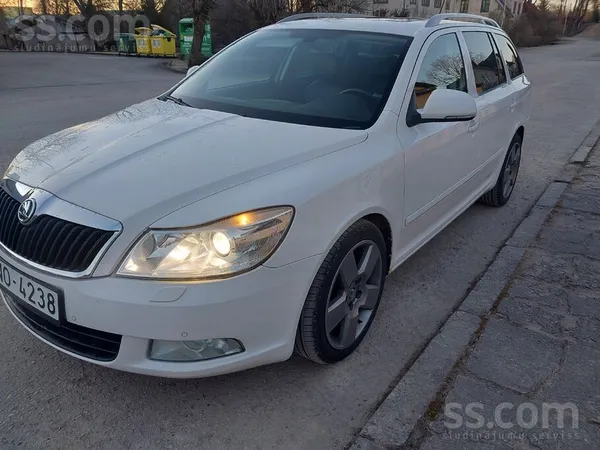 Skoda Tikko nomainīts divmasas spararats + eļļa kārbā. 