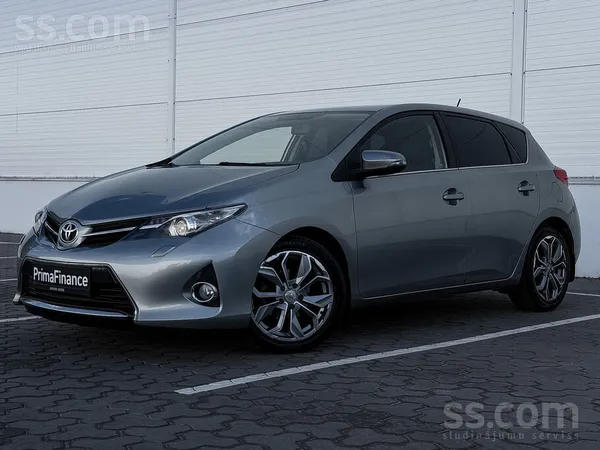 Toyota Auris, 1.4 D-4D 66kW, 2013. gads. Ļoti ekonomiska automašīna. Vidējai